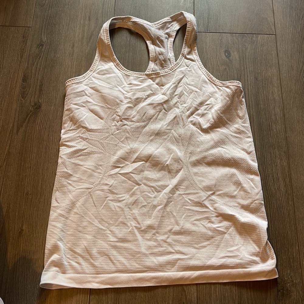 Lululemon tank top